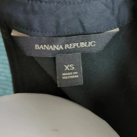 Banana Republic Ruffle Couture Tee - Picture 8 of 9